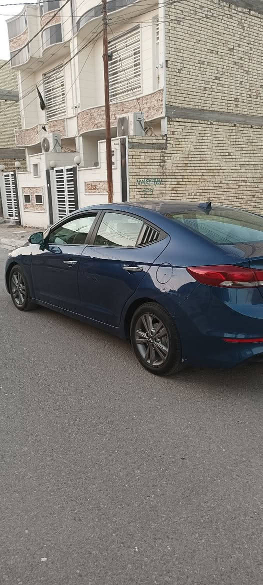 السلام عليكم النترا 2017 محرك 2000 دوش ما مفتوح 
سياره جديده حادثها جاملغ وبنيد بدون دواخل سونار موضح السعر 110 وبيها مجال الشراي يتصل ما متواجد على الفيس مكاني كربلاء رقم اربيل تريد تحويل تريد وكاله سنويه جديده 2030 هزه جديده ***********
