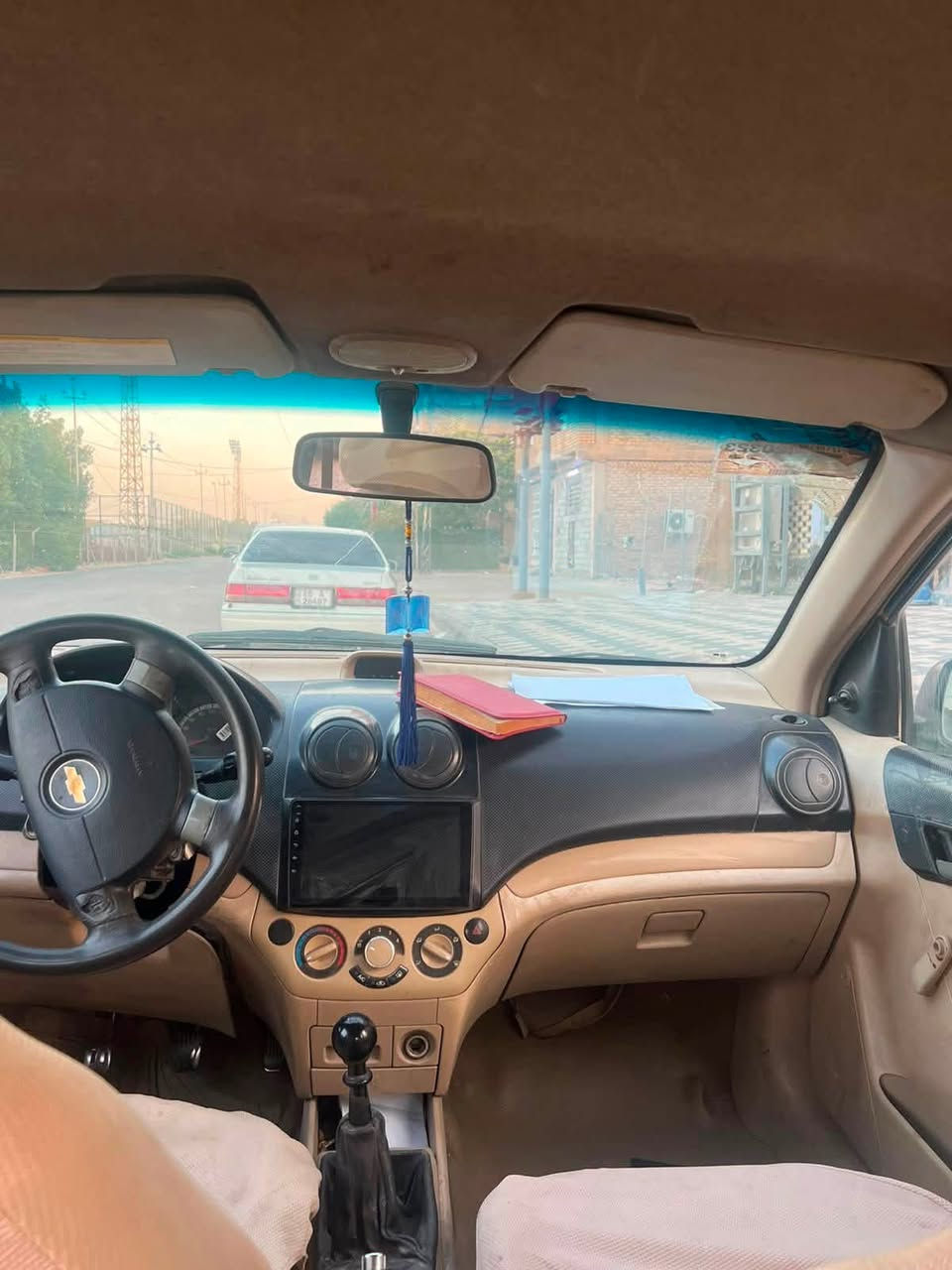 سلام عليكم أفيو ٢٠١٠ عليه حجز ولحاجزه موجود وراعيه موجود بس إني أبيع عله وضعه ب٢٨وبيه مجال ***********
