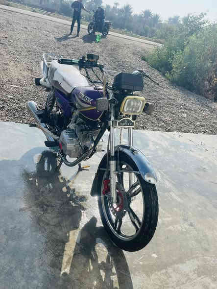 السلام عليكم سيفان ٢٣ مكفول كفاله عامه محرك ناعم يخبل كهربايات كلا شغاله  مابي اي نقص شكل جديد اوراق كامله محرك مكفول تايرات نضاف وياله عدله ثنينهن ماطور مال جناي شرط مكاني ديالئ سراجق سعر ٦٢٥ بي مجال رقمي ‭٠٧٧٤ ٢٧٢ ٨٦٢٦‬
