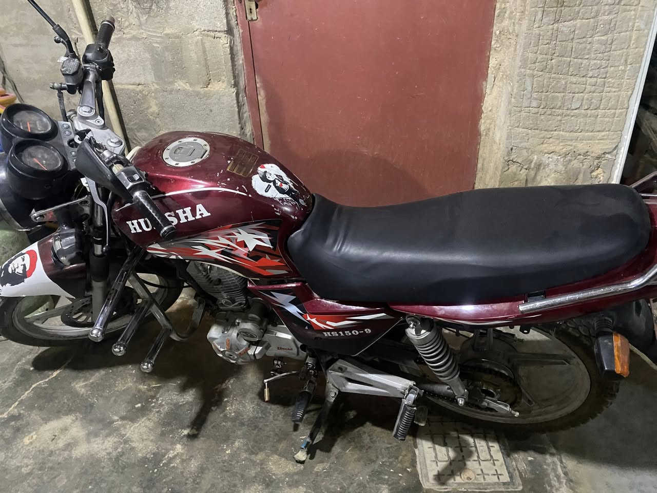سلام عليكم 
هيوشه لبيع موديل 20 بعد جديد كلشي شغال بي  سعر 550وبي مجال *********** مبدل فقط ولفات
