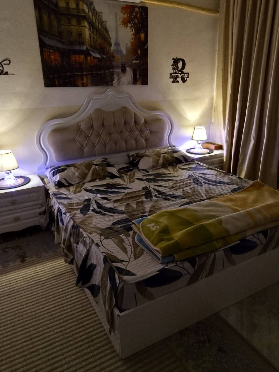 مجموعة أغراض للبيع شهداء البياع ***********
