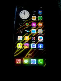 آيفون ١١ • نظيف • شعب