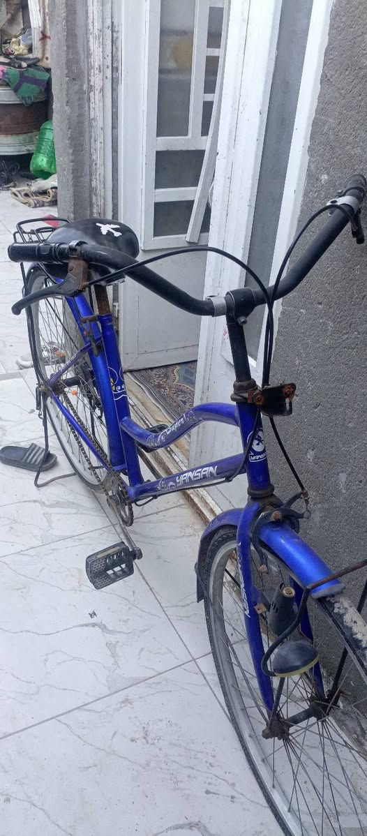 سلام عليكم بايسكل للبيع حجم سته وعشرين السعر65 بي مجال مكاني كربلاء الشبنات يم دار  اليتام


**إذا كنت صاحب هذا الإعلان وتريد حذفه لأي سبب، رجاءا أرسل رسالة إلى الدعم الفني**