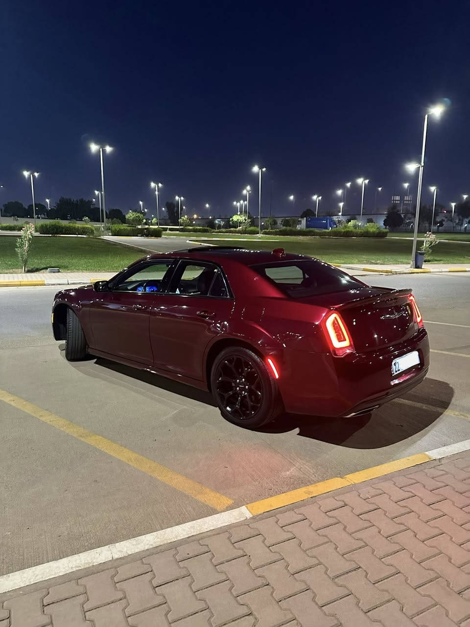 كرايسلر اوباما 300s
موديل 2018
مواصفات S 1/1 فول
لون كرزي
السياره كلين تايتل كفالة  حتا دعاميات شرط
رادار امامي ☑️
رادار جوانب☑️
بانوراما ☑️
كشنات خزن☑️
كشنات تدفئة وتبريد ☑️
كشنات جلد☑️
كشنات كهرباء ☑️
استرين كهرب وتدفئه☑️
برده خلفيه☑️
تشغيل عن بعد ☑️
بجم عريض ☑️
شفتات ستيرن ☑️
لايت زينون☑️
تبريد مناخين ☑️
تبريد قطعتين ☑️
كير ماوس ☑️
مثبت سرعة☑️
تحكم ستيرن ☑️
بلاجكتور☑️
كاربلاي ☑️

حساسات امامية☑️
حساسات خلفية☑️

وضعيات قيادة☑️
 ⚫️السعر 288 وبيها مجال بسيط
وباقي مواصفات الاوباما المعروفة 
مكان السياره اربيل
مرقم اربيل باسمي سنوية ورقم كلها جديد تحويل بنفس اليوم
***********
