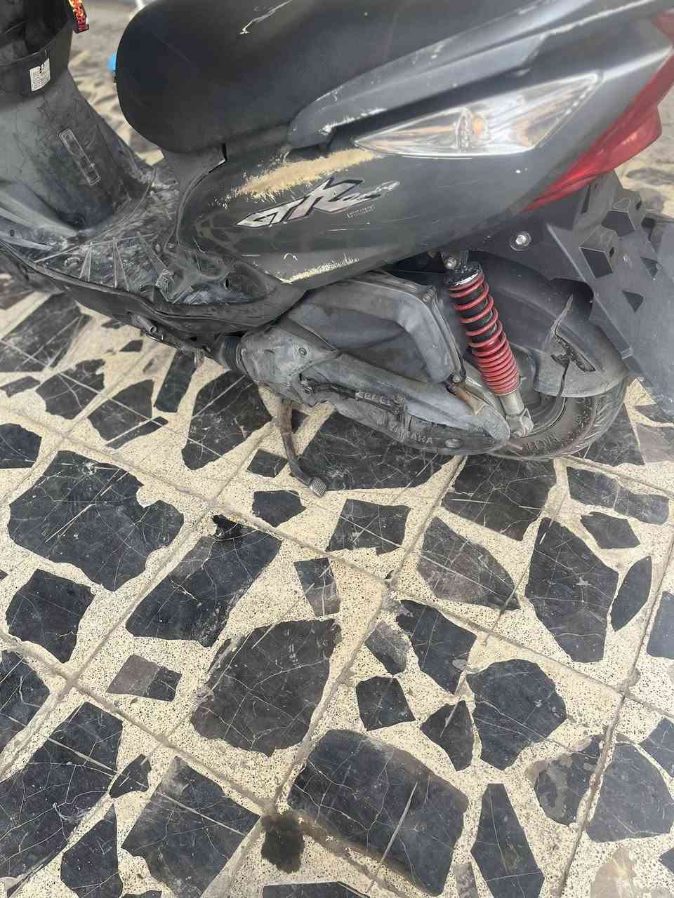 سلام عليكم دراجه ثعلب للبيع رمبه نازله بشهر الرابع مابيها اي نقص مكان بغداد عامريه رقم ***********
