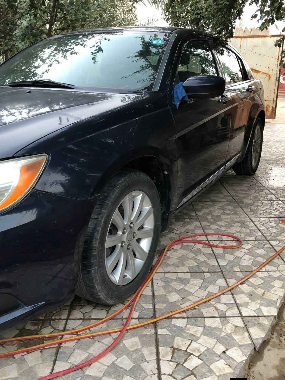 إعادة النشر بسبب الوعود الكاذبة
السلام عليكم 

سيارة كرايسلر C200 موديل 2013 
4سلندر 2400 
سيارة جاهزة ما بيها اي نقص 
بيها جنطة صبغ اثر جراد وجاملغ امامي مبدل بدون دواخل 

مكينة وكير حسب الفحص ضمان حدادية جديد تبريد شغال كهربائيات جاهزة 

بيها تكحيلات بسيطة 
ماشية ١١٠ ميل حقيقي 
سنوية ل2027 
هزة جديدة 
مكانها بالشطرة 
السعر 73وبيها مجال بسيط 

***********
