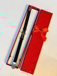 سوار رجالي • أسود • طلاء ثابت