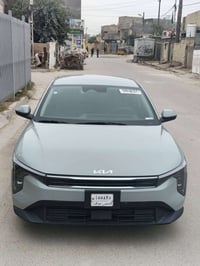 كي فور 25  وارد مريكي لون سمنتي مميز  ماشية 7ميل بدون رقم بدون رقم حاد...