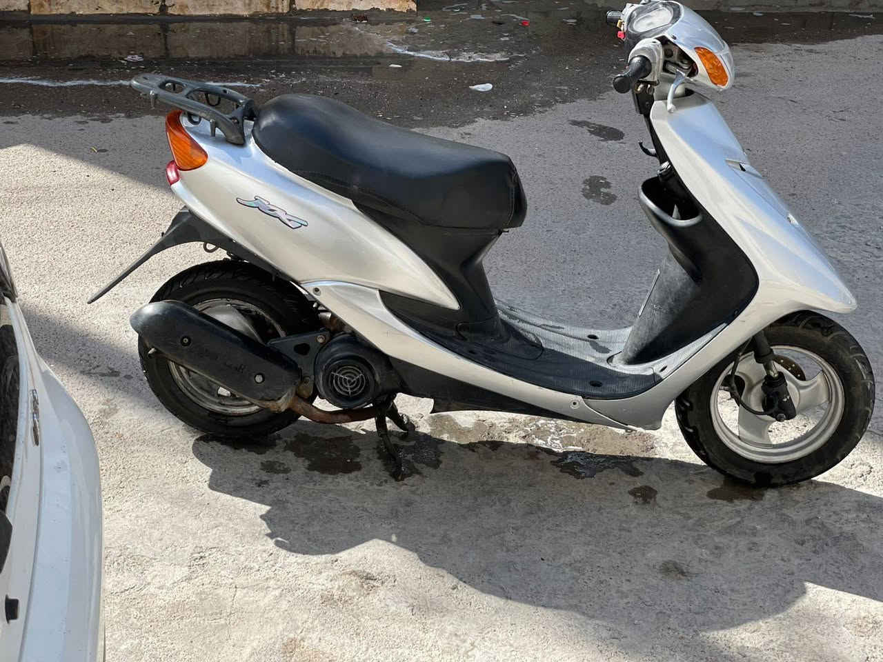 السلام عليكم دراجه 60 سبايزر عصفوري دراجه كامله مكمله مابيها اي نقص مكينه بلاديه ناعمه خرسه ماتسمع صوتها كفرات بلاديه شغاله سلف هندر وكهربيات كلها شغاله اشاير كلوب عالي ناصي كيج سرعه كيج بانزين هورن كله شغال دبل أمامي خلفي شغال بريكات كلها شغاله مابيها نقص السعر 325 وبيها مجال للطيبين مكاني بغداد الحريه الرقم ***********
