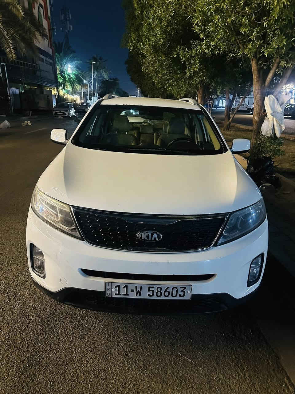 السلام عليكم سورنتو ٢٠١٤ خليجي  بيه صبغ باب وجاملغ خلفي اثر بطش سياره بسمي مكانه  ٤ سلندر بغداد *********** 
 السعر ١٥٠ بيه مجال بسيط
