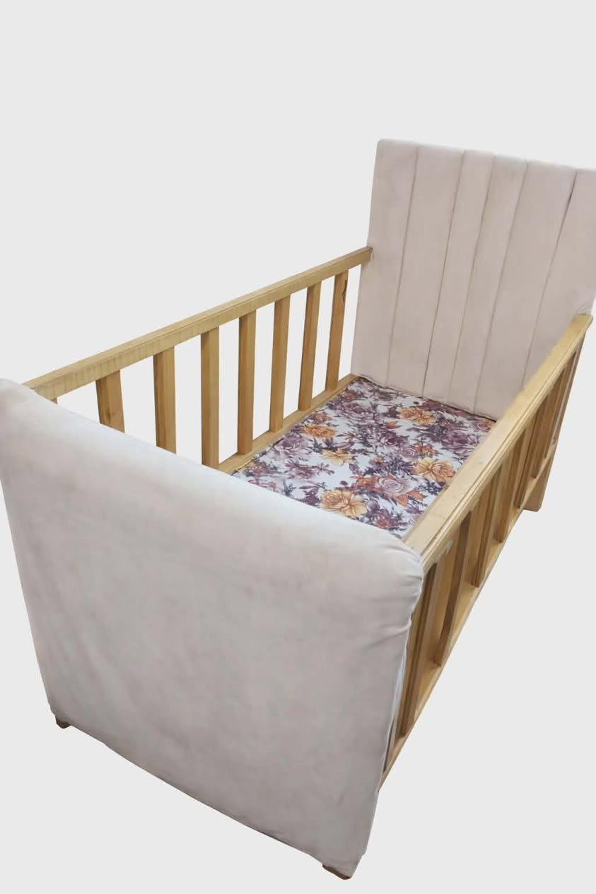 السلام عليكم( تخت خشب عراقي ثقيل جدا مع حواجز حمايه شغل مرتب مناسب لحد عمر 13سنه مابي اي عيب ولاكسر ولاكلشي نضيف درجه اولئ قياسه 
طول خمس كاشيات
وعرض كاشيتين ونص)
سعره(30وبي مجال للي يريده)عنوان ايسر مجسر الميثاق


**إذا كنت صاحب هذا الإعلان وتريد حذفه لأي سبب، رجاءا أرسل رسالة إلى الدعم الفني**