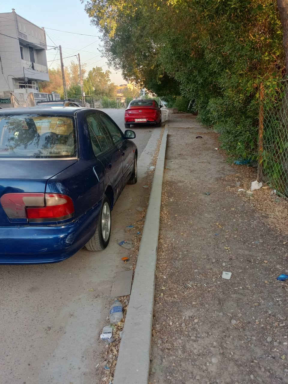 للبيع موديل 2004اوتماتيك مشروع وطني تحويل مباشر سياره جاهز تخم تاير ويل كب سيارة مال جني محرك كير كفالة 37$العنوان بغداد رقم ***********
