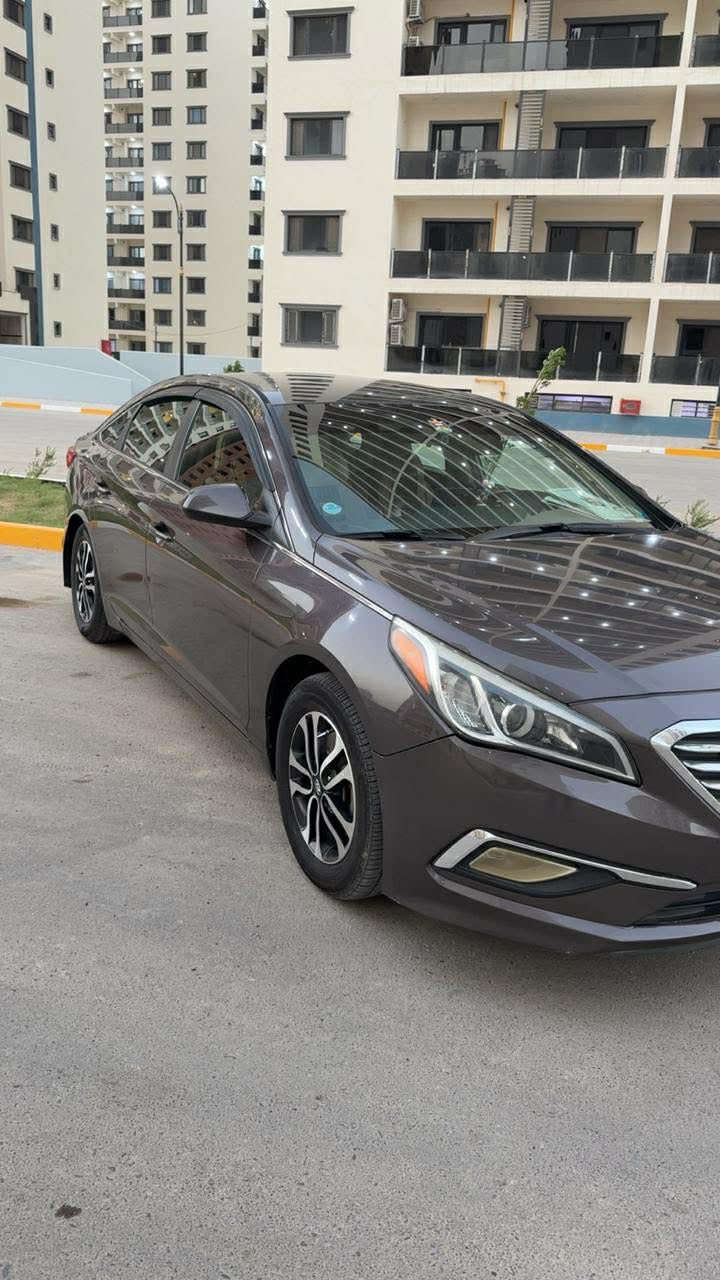 من رخصت الادمن سياره سونتا للبيع سونتا2016وارد امريكي رقمها سليمانيه مكفوله ومكينه مبدله وكيرر ممفتوح تبريد خير من الله السياره ماشيه 180كيلو متر حادثها باامريكا بيبان اثنين جهة السايق واحد مبدل واحد مصلح  وبالعراق جاملغ خلفي مصلح ومصبغ غير هاي الضربه مابيه يعني 3قطع دعاميات اطرافها مصبغ من الشخوط فقط اي نقص مابيه تايرات جدد دوشمه جديده صدر جديد سعرها125وبيه مجال موجود على الخاص وهذا رقمي ***********وبيه مجال خابرني وتشلع عيوني اذا شراي اتصل ✅
