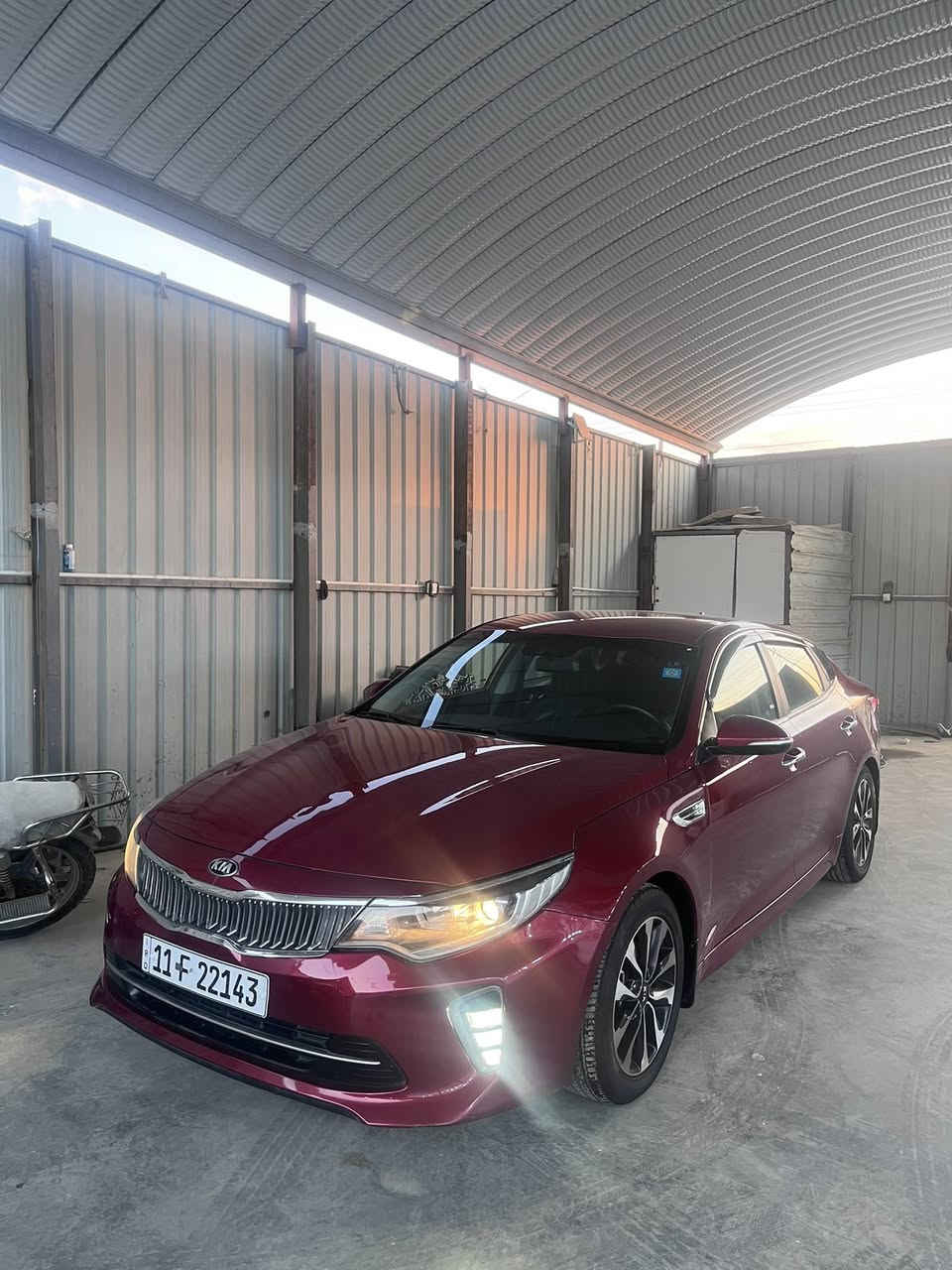 السلام عليكم كيا أوبتيما 2018 أمريكي حادث خشم الجاملغ وطرف البنيد بدون تبديل رقم بغداد هزه جديده مكينه وكير وحداديه وتخم تاير تبريد كله شرط كشنات جلد ابيض بلاد رادار شاشه حساسات خلفيه بلوجگتر بك لايت لد 
مكان السياره ناصريه مركز
***********
