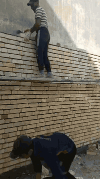 عندك بيت تريد تبني وحاير ادور خلفات درجه اولى 😕
اوكف 🤚اليوم انت لكيت افضل خلفات بناء من الفلوجه عملنا في  بغداد شغل درجه اولى استلام مهندس وزن مضبوط البناء ينبني على المساطر تنضيف الموقع ان كان طابق ثاني او اول #كروب_خلفات_بناء_الانبار  يتميزون دقه في العمل مصداقيه في الموعد سرعه في الانجاز احترافيه في العمل خلفات اكثر من خلفه #مصداقيتنا_سر_نجاحنا
هذ الصور هيه ل اعمالنا نحن لا غيرنا
***********  ***********
