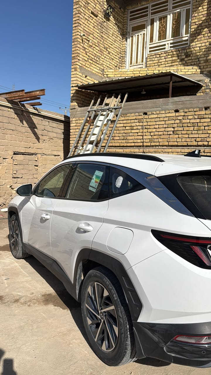 السلام عليكم
توسان 2023 خليجيي من شركة نصر دجله 
ممشى السياره 18.500km
مواصفات 
1- كشن السايق كهربائي ⚡️ 
2- كار بلي 
3- حساسات 
4- كامره
5- رقم بغداد الدولي الجديد 
حادث السياره كفاله ما عد البنيد بارد تكحيل فقط 
مكان السياره . ناصريه ذي قار 
للاستفسار واتساب او اتصال : ***********
السعر : 198 ورقه بيه مجال
