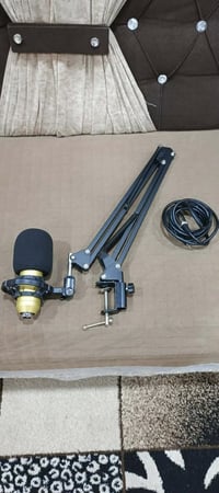 معالج i5 • رام 4 • شبه جديدة