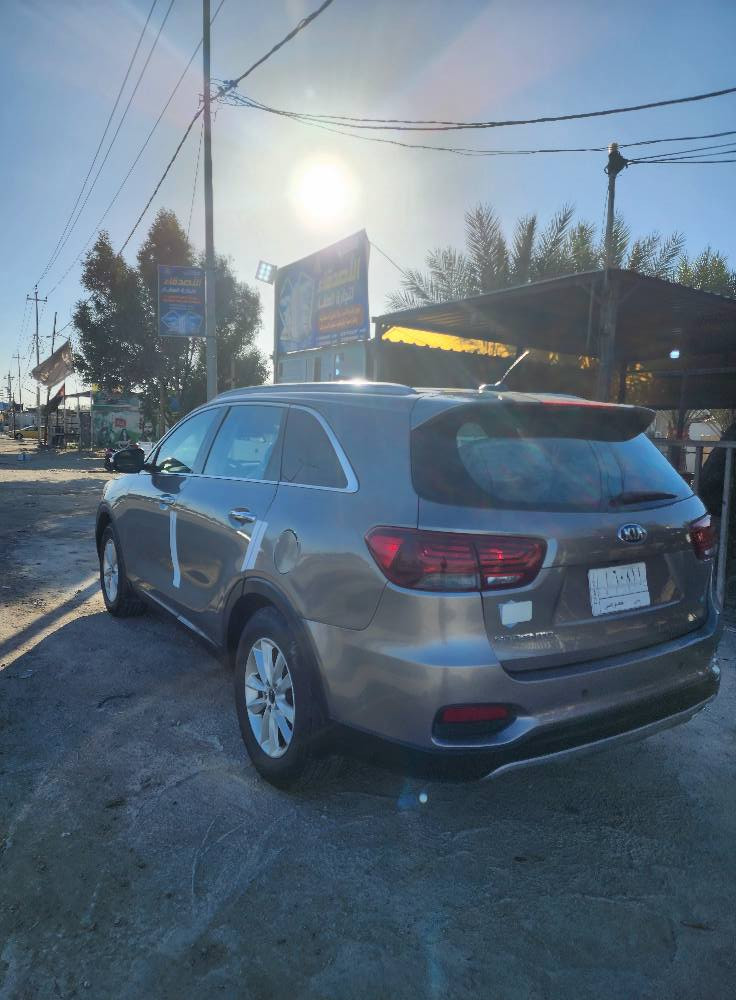 السلام ورحمة الله وبركاته
للبيع او للمراوس حسب الرغبة 
سورنتو 2019 ,وارد أمريكي 
رقم بابل تحويل مباشر 
مكينه ،6v ,سبعه راكب ،
مكينه كير حدادية شركه ماشيه ١٣٠ الف
تخم تاير جديد
السيارة حادثه فقط بنيد ومصبوغ بدون اي داخل خلاص
وبالعراق بيها بين الجاملغ الخلفي والباب صبغ 
داخلها وضع شركه 
ماناقصها برغي ابد 
وحلوة وما متعوبة 
شعندك مراوس او ستفسار اتصل او دزلي خاص ،*********** المكان بابل المسيب
