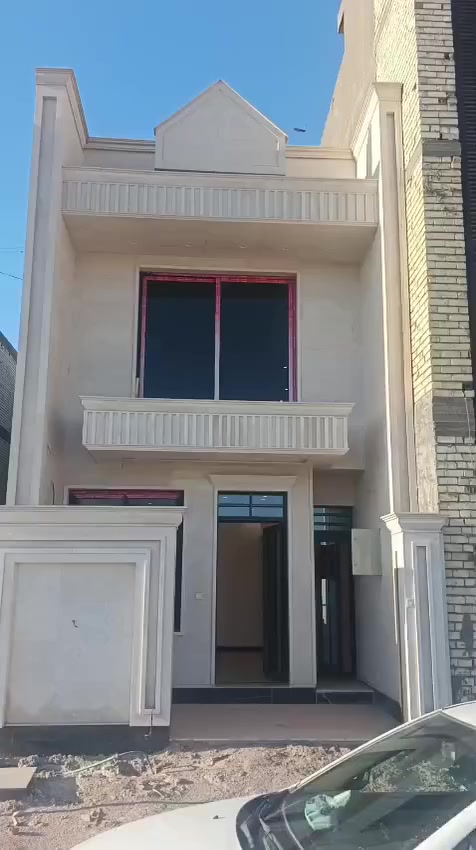 بيت للبيع مساحه ١٠٠ متر الوجهة ٥ نزال ٢٠  التاجيات موقع مميز شارع ١٥
مقابل الدوار نافذ عله شارع ٢٠
يحتوي على  ٤ نوم صاله مطبخ خدمات ***********وتساب
