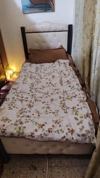 بغداد • سرير • عرض