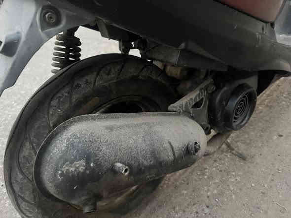 السلام عليكم قرده ام السله بس السله مكسوره. مكينه مكفوله الدراجه بلادي وحلوه سلف هندر عداد سرعه كله شغال كهربائيات كلها شغاله ونضيفه نقصها قفل جنطه والسله معدل 70الله شاهد طياره الدراجه طسه متحس بيها مكاني باب معظم رايدها ب250وبيها مجال قليل رقمي ***********
