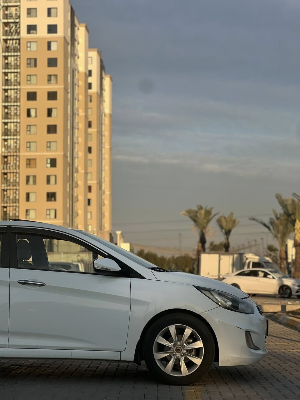 يالله اكسنت 2011
السلام عليكم 
اكسنت 2011
السياره رقم بغداد بسمي تحويل موجود
فتحه 
فول تحكم ستيرن
اشاير بلمري
شاشه كبيره 
كامره خلفيه 
داخل لونين
ويل گب
السياره بيها جاملغ ايمن وباب البصف السايق والخلف هم صبغ
فقط
العنوان:بغداد حي الجهاد
السعر:98$
للاستفسار:***********
