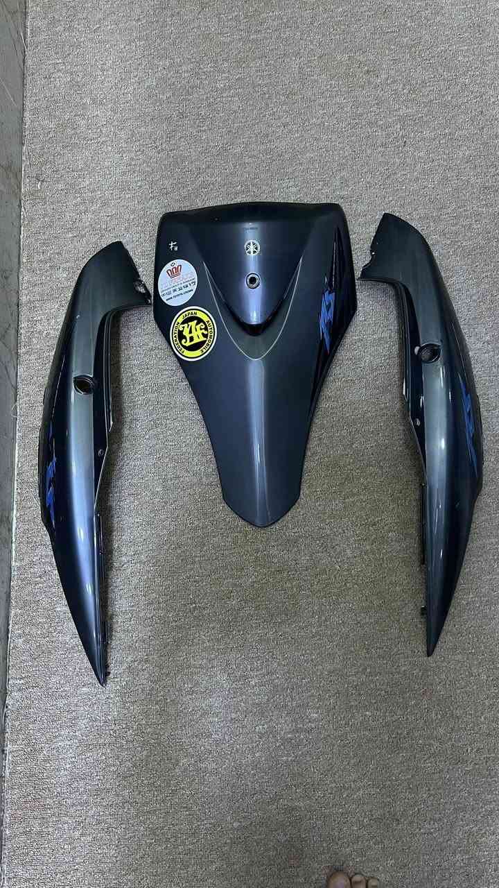 كفرات لون فيلي ب 15
واقية صالنصة ب1
واقية طين ب 1
مكاني بالحسينية ***********
