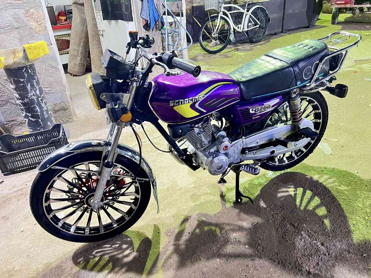 سيفان 2025 مكفول نكره سلف  السعر 725       ***********
