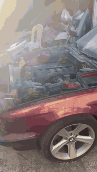 السلام عليكم للبيع بي ام حجم 525اصل محرك كيرحلوات فتحه رقم بغدادبسمي موديل 91السياره حلوه السعر55ورقه موجوده بغداد***********.         ***********
