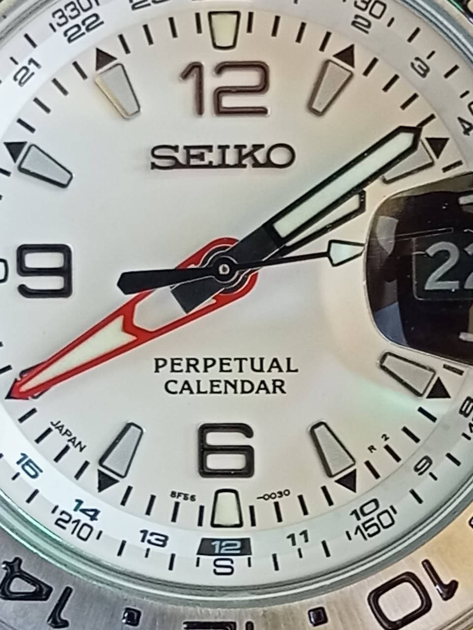 SIEKO... G.M.T
توقيت عالمي جرينتش 

بزل متحرك 

مقاس 45

زجاج زفير ضد الخدش 

بطارية ليثيوم تدوم عشر سنوات 

مكبر لشباك التاريخ لسهوله النظر 

سير ستيل وكروم 

جديده غير مستخدمه 

المهتم تواصل ماسنجر وحياكم الله
 التواجد ... الاردن ...عمان


**إذا كنت صاحب هذا الإعلان وتريد حذفه لأي سبب، رجاءا أرسل رسالة إلى الدعم الفني**