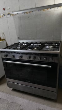 طباخ إيطالي • نضيف • شغال