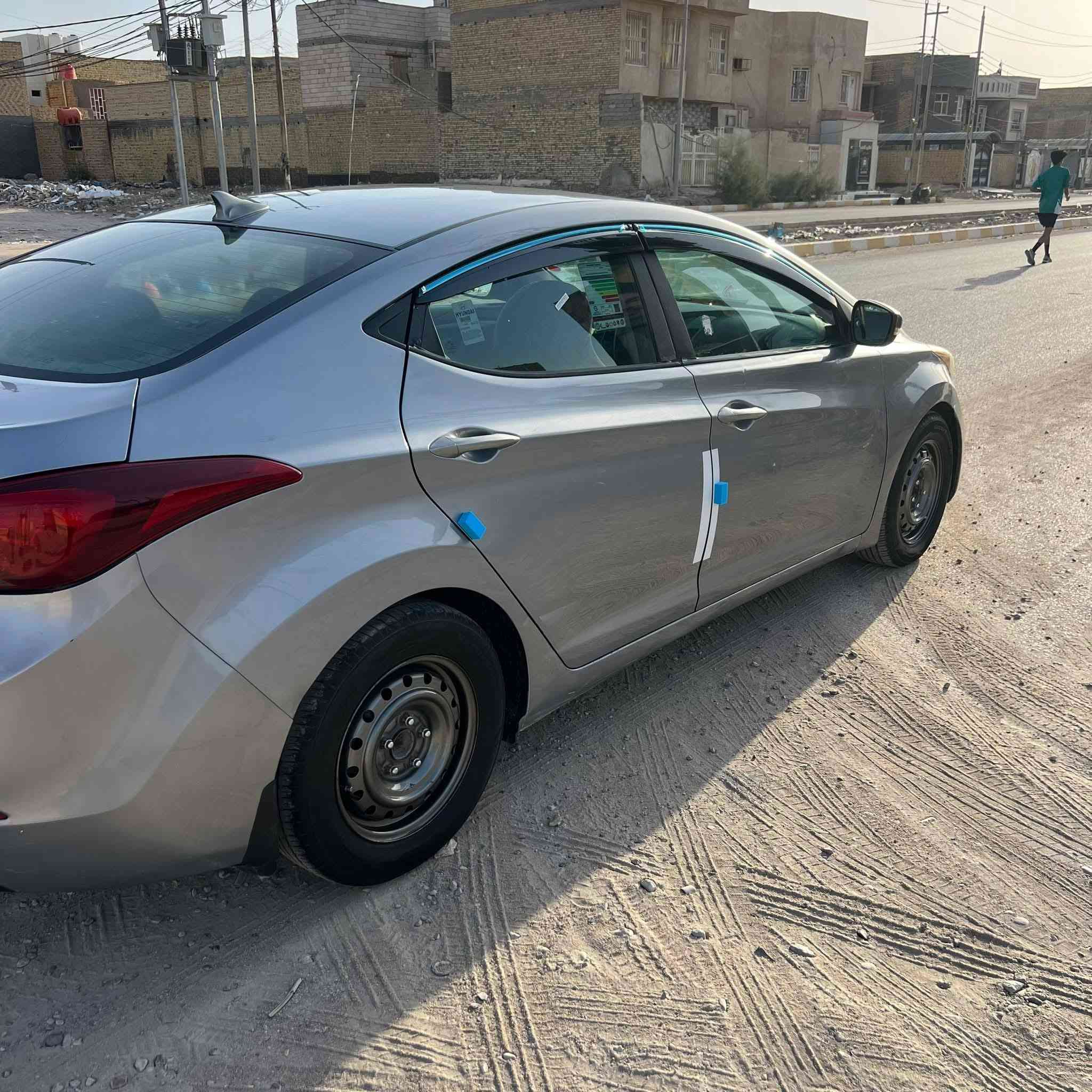 سلام عليكم
‏النتره للبيع موديل 2015
‏وارد امريكي ضرر جاملغ وباب سايق تبديل بدون دواخل 
وبيه رشات صبغ 
‏مكينه وكير لفين تبريد شغال سياره جاهزه رقم ذي قار
‏المكان الناصريه مدينه الصدر غير متواجد على الفيس 
السعر 105 وبيه مجال
‏***********

‏
