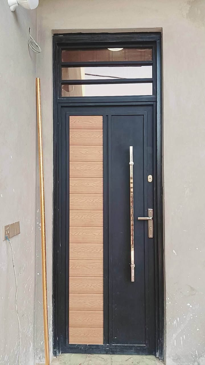 معمل حداده الماس العمل الابواب القاصة والشبابيك والمحجرات والسقائف والكيسبان والجملونات والكرفانات وكافة الاعمال 
***********
