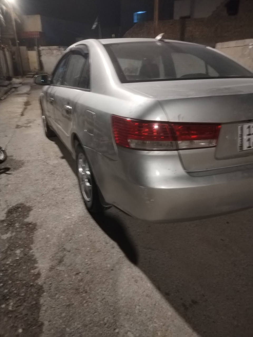 السلام عليكم سوناتا ٨ خليجي مصبوغه حزام ع أيدي بسبب الجراد جماليه
باسمي شرط التحويل

جاهزه من كلشي

كير ومحرك بشرط مال كصه الله شاهد جدد واول تبديله دهن بيهن وماشي عليهن ١٥٠٠ كيلو فقط

منضومه تبريد ثلج جديده

شاشه وكامره

تخم تاير جديد صدر امامي وخلفي جديد

سياره مال جناي تجي وتشوف وتقتنع وتشلع عيوني وكل الكلام بشرط شغل وطلع وين ميعجبك

مكان ديالى الخالص ترهم مراوس وبيع السعر ٩٠ وبيه مجال حك الجيه ماعجبتك ادعينه بلرزق والله يوقف الجميع يارب ***********
*********** اتصل واني حاضر

