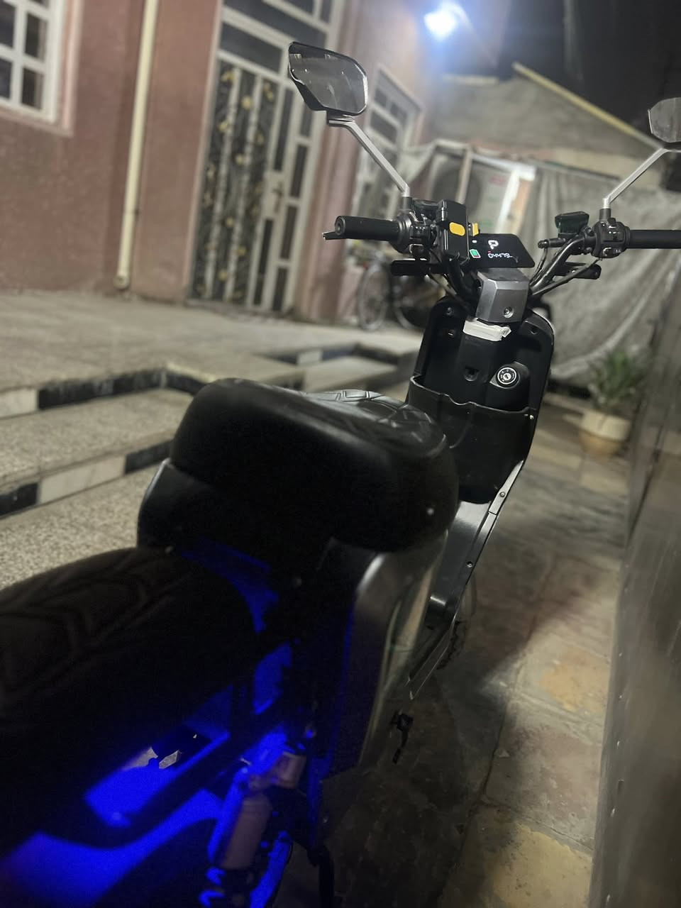 السلام عليكم
للبيع دراجه شحن نوع R9 دراجه كامله اي نقص ما بيها فقط بيها شخوط فقط تجي 5 باتري الكبار ملف 1500 دراجه حلوة وناعمه تجي دبل بصمه + دبل سويج 

مكاني بغداد العامريه للتواصل ***********
