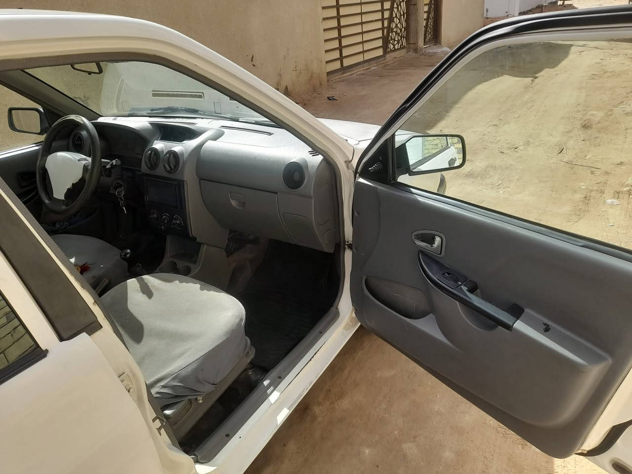 سايبا خصوصي ١٥ بغداد باسمي السيارة حلوة ونظيفة مثل اللي بالصورة كير ومحرك تمام السعر٣٦ وبيها مجال بسيط للشراي مكاني كربلاء حي الامامين رقم الهاتف ***********
