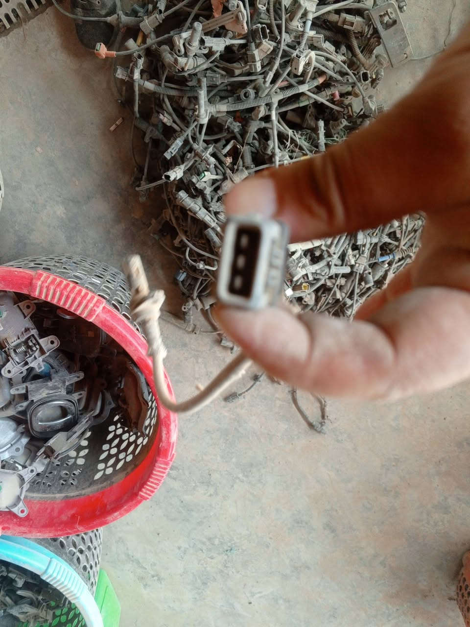حساس راس كرك منوع كوري 
جمله فقط سعره قطعه الفين دنيار 
للتواصل *********** فؤاد 
للعنوان الديوانيه حي الصناعي
