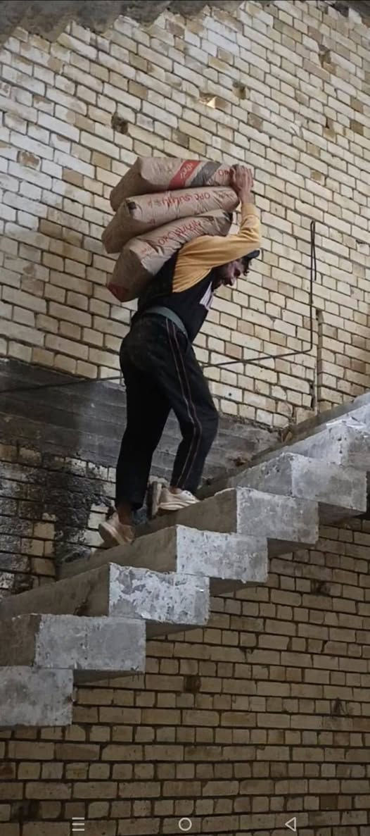 سلام عليكم كادر تصعيد على ظهر كافة مواد البناء مكاني بغداد أتصل وبخدمتك ***********
