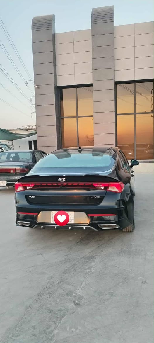 السلام عليكم  كي فايف K5 موديل 21رقم قادسيه جديده مواصفات فول   بصمه  تشغيل عن بعد دخول ذكي اشاير ترحيب فول رادار فول   شاشه جبيره لمس وبيها مواصفات هوايه معروفه. مراوس بيع  مكاني الديوانيه مركز المدينه  السعر 135  وبيها مجال حادث جاملغ وبنيد بدون دواخل  ***********
