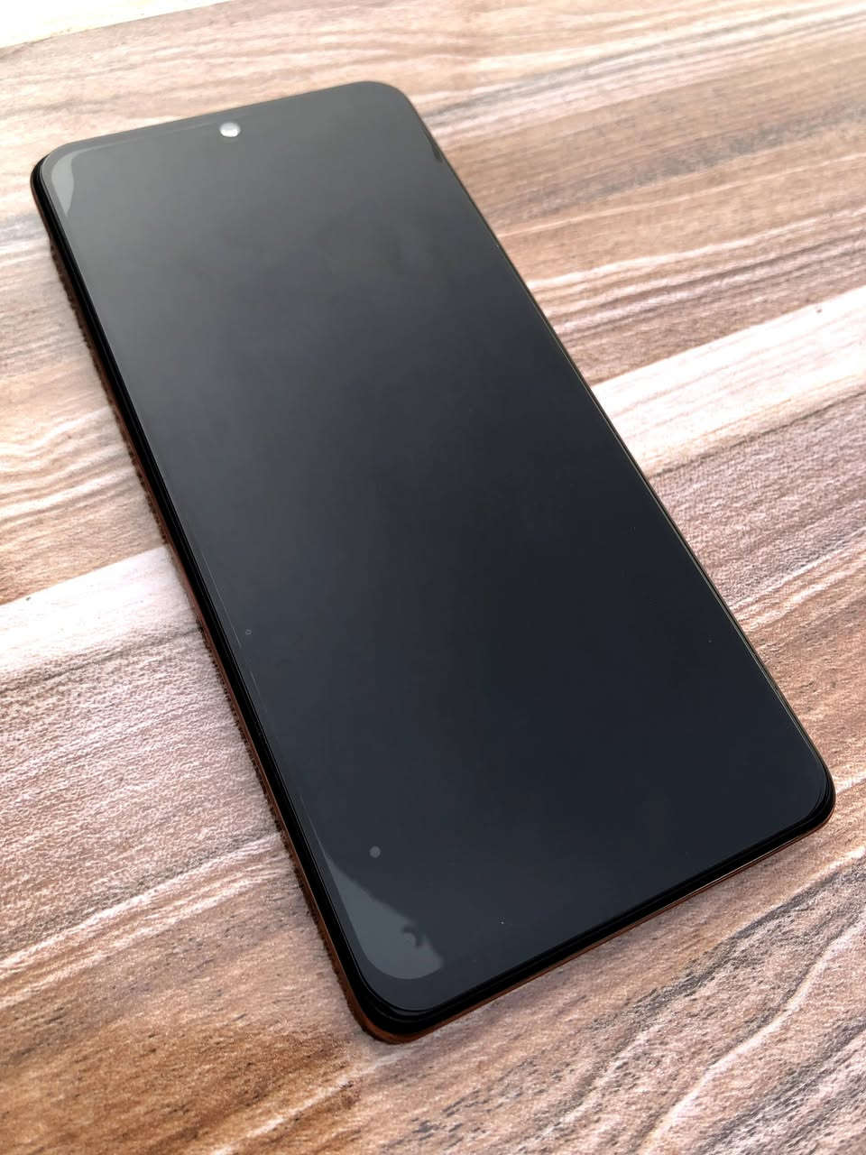 شاومي ردمي نوت 10 برو ماكس
Redmi note 10 pro max
خطين و يدعم رام
ذاكرة 128 رام 6
لمن تدوس قوي على هذة الطرف بالصور يطلعن ادني الخطوط ادور يروحن و الباقي كلة شغال 
اريد ب120 و بي مجال حك الجية 
ويا الكارتونة و 5 كفرات بالصورة
مكاني نجف 
***********
