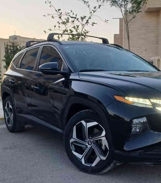 يالله
توسان 23 وارد امريكي
بدون رقم
المواصفات 
فتحه 
ويل 19 
بصمه 
كشن جلد 
والباقي معروفه 
حادث شبر بالبنيد ونص جنطه بدون ايرباك 
السعر 160 وبيه مجال 
اتصل على الرقم ‏‪0773 240 2827‬‏
