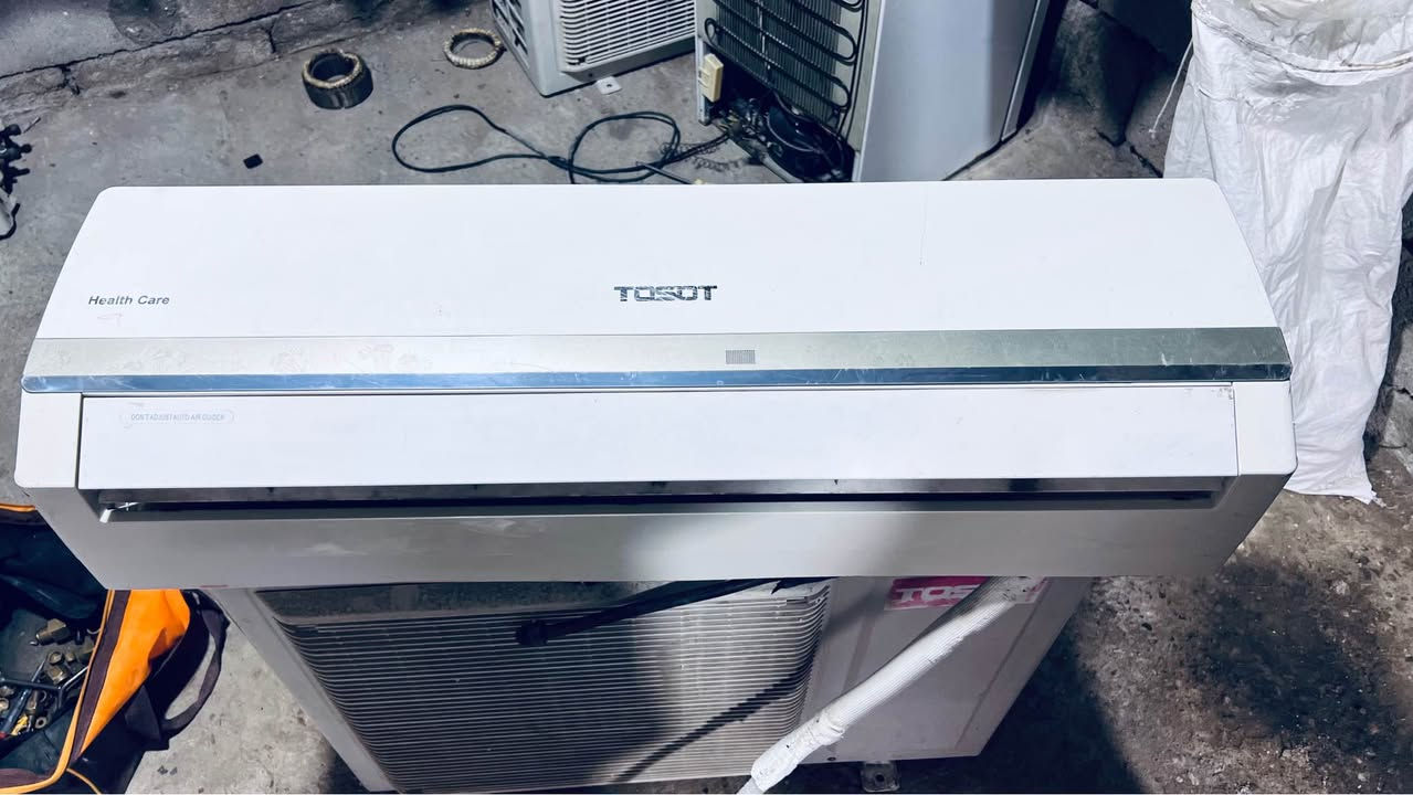 سلام عليكم سبّلت البيع نضافته 90 بالميه سعره 300 وبيه مجال العلوان البصره حي الأصدقاء الاستفسار على رقم *********** البصرة, العراق
