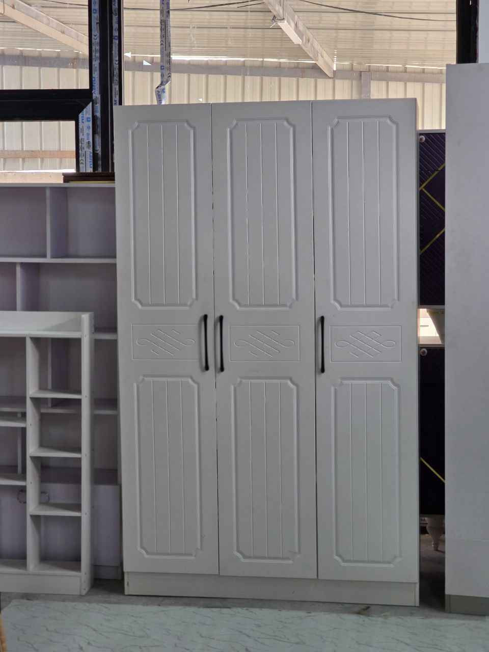 🪑 كنتور ٣ باب خشب 
📏 القياسات:
▪️ العرض: ١٢٠ سم
▪️ الارتفاع: ٢ متر
▪️ العمق: ٥٢ سم
💰 السعر: 240
🚚 التوصيل مجاني داخل بغداد
📦 متوفر لجميع المحافظات
#شركة2G ناصرية, ذي قار


**إذا كنت صاحب هذا الإعلان وتريد حذفه لأي سبب، رجاءا أرسل رسالة إلى الدعم الفني**