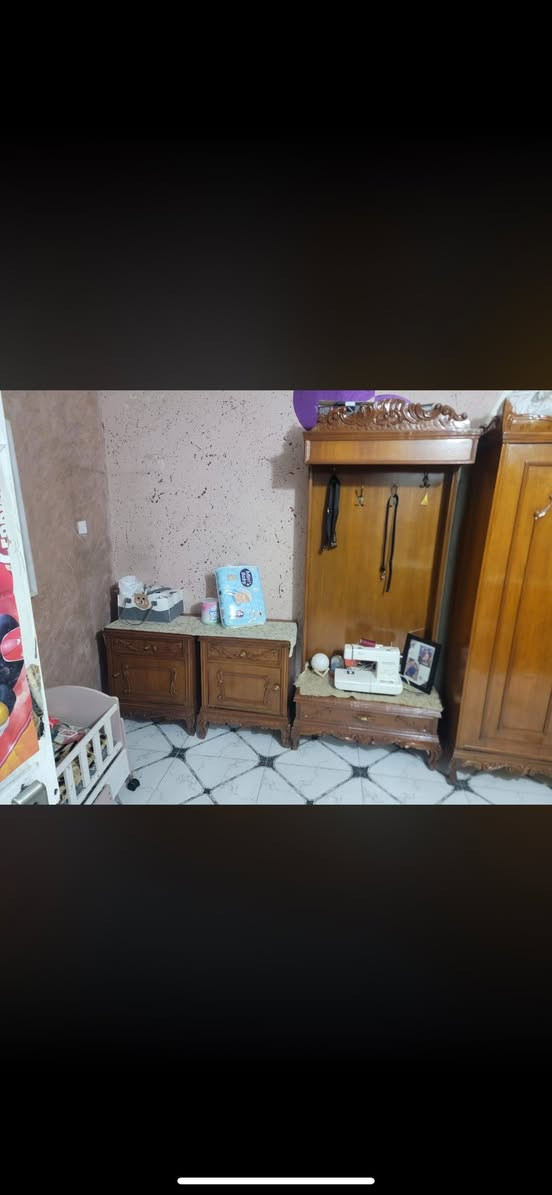 غرفة نوم. صاج انتيكا نظيفةكولش اي ضرررر مابيها.
مكان بغداد الجديدة بغداد


**إذا كنت صاحب هذا الإعلان وتريد حذفه لأي سبب، رجاءا أرسل رسالة إلى الدعم الفني**