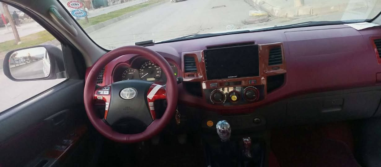 توێتا هایلۆکس سەید نەهرۆ ناو سوور2014 پارچە ڕەشە لەسەر ساغی بۆدی دوایە بۆیاغ نیە   گێڕو مەکینە بەشەرت  دووکەڵ بووخار نیەتی   ٤تایەی لۆکی لەژێرە  هەزەو  بەڕادی نوێی بۆکراوە هات 2028       250هەزاری عەقی قی ڕۆی وە    بۆ زانیاری زیاتر و نرخ پێوەندی بەو ژمارانەوە  بکەن
***********کۆرک  ئاسیا *********** ناوونیشا ڕانیە حاجیاوا
