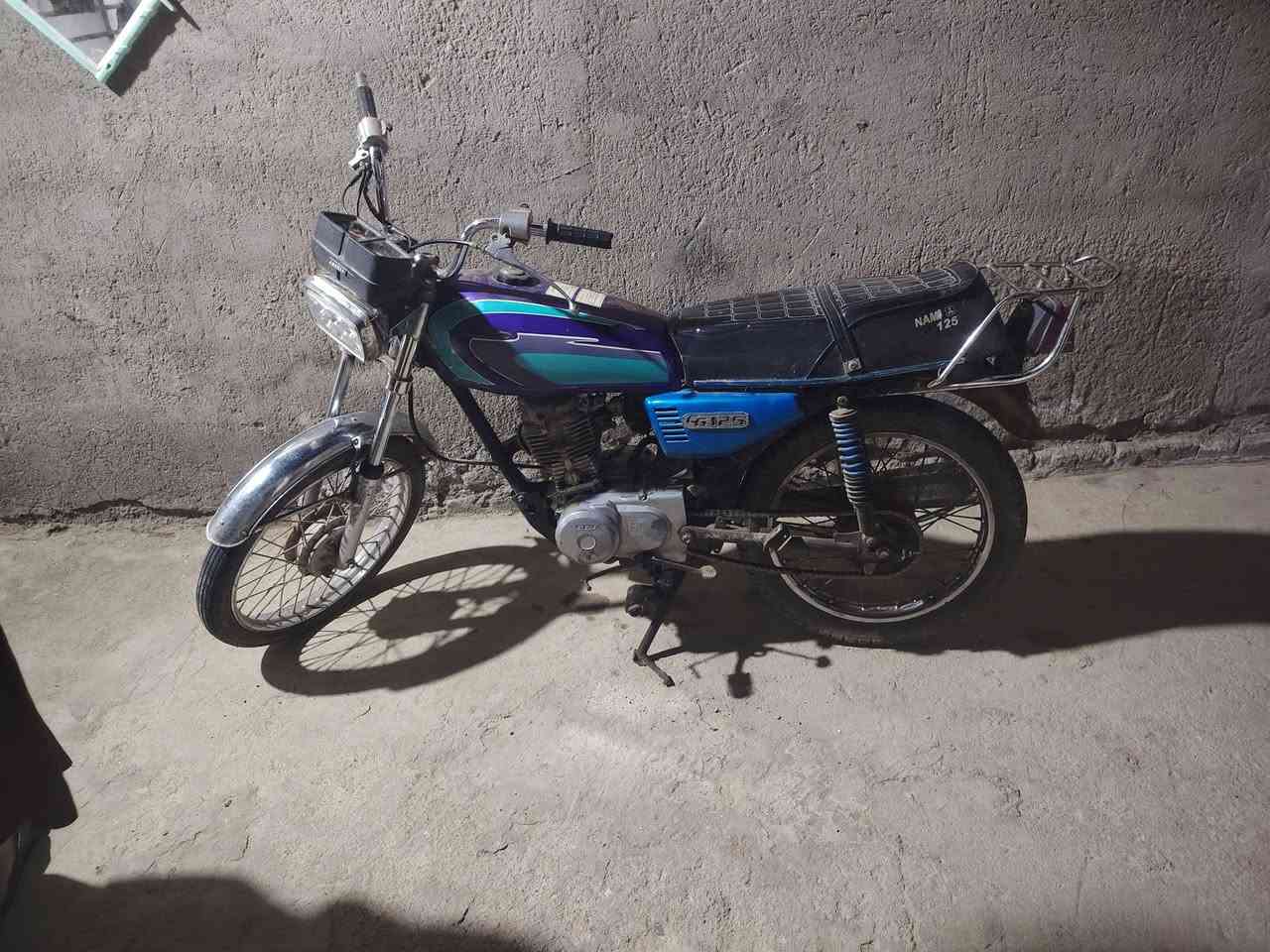 دراجه البيع بدون وراق سعر 400وبيه مجال تصل ***********
