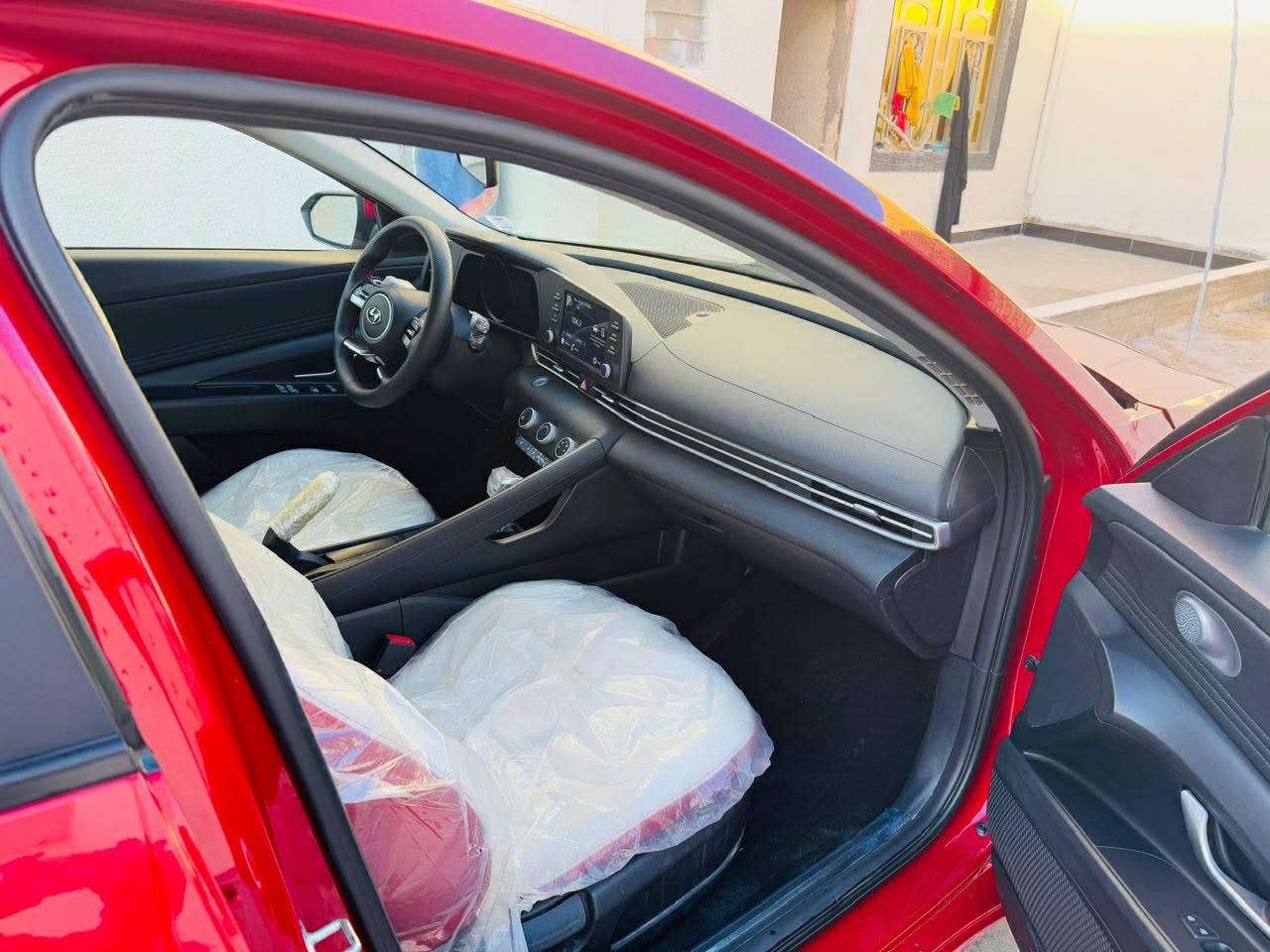 سلام عليكم النترا للبيع موديل 2022 وارد امريكي السيارة نضيفة كير مكينة كفالة قطع الصبغ كما موضح بل سونار سعر 155 وبيهة مجال رقمي ‏*********** عنوان السيارة حلة البكرلي قرب ملعب البكرلي
