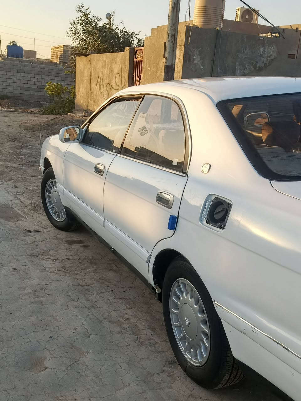 السلام عليكم بطه كراون( فصل) مكينه وكير ففتي ثنين ونص وضفيره وباتري وتخم تاير.بل كارتون شرط السياره  مصبوغه عام للجماليه رقم انبار  الماني مامستلم لوحات سنويه كارتونيه عنوان ناصريه سوك الشيوخ اتصل وبيك خير وتدلل السعر 43؛ -***********
