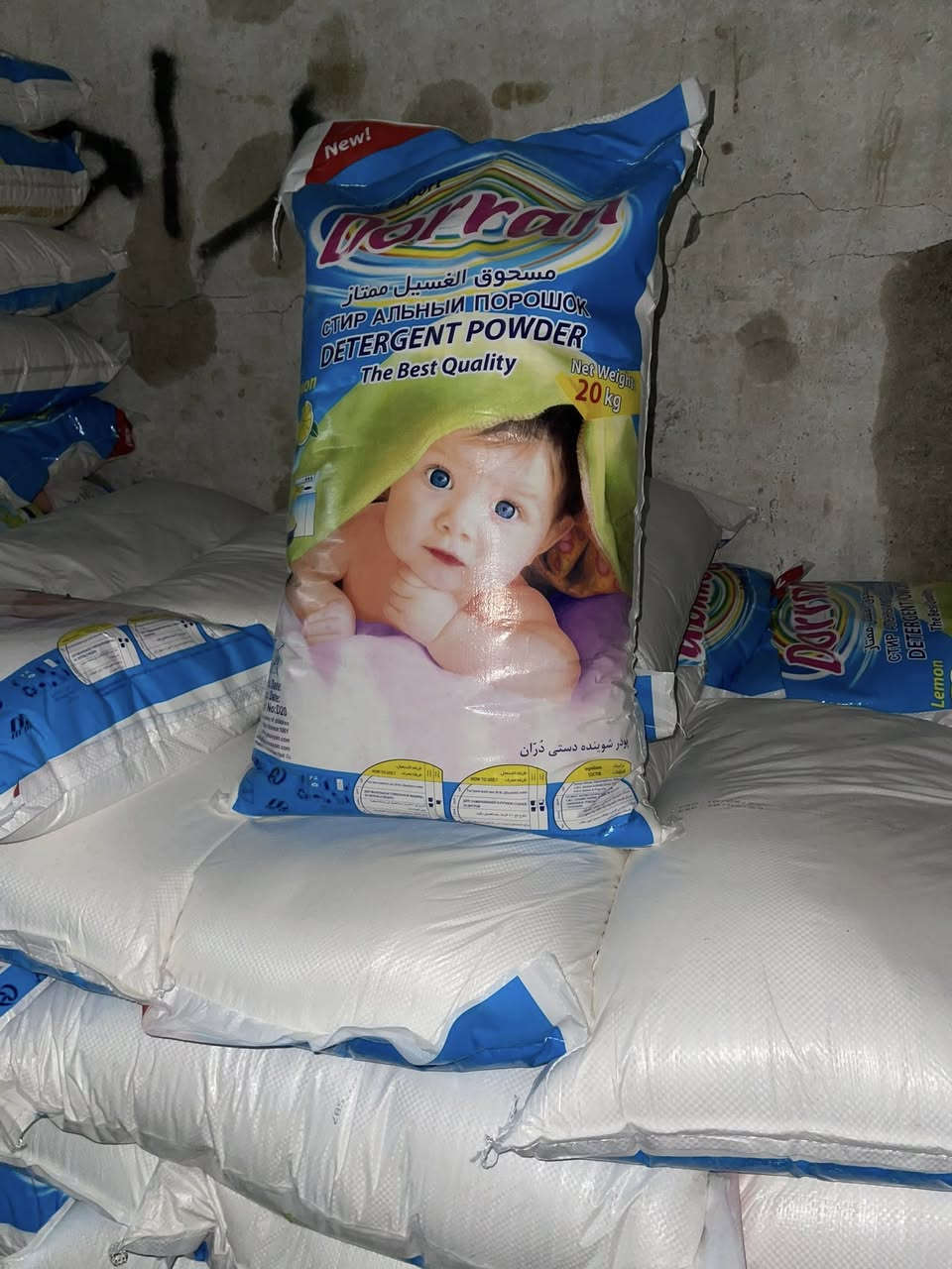 يتوفر تايت ابو الولد
الموقع جميله شارع السكيبات 

الحجز  ***********
