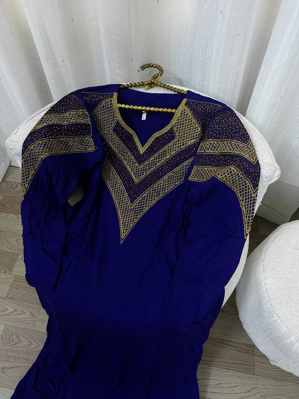 دشاديش العيد وصلت واخر كميه بنات لحكو للقطع 
توصيل داخل الكوت فقط


**إذا كنت صاحب هذا الإعلان وتريد حذفه لأي سبب، رجاءا أرسل رسالة إلى الدعم الفني**